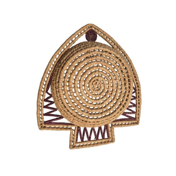 Handwoven Natural Straw Wall Basket Arrowhead Angel Fish - Picture 2 of 8